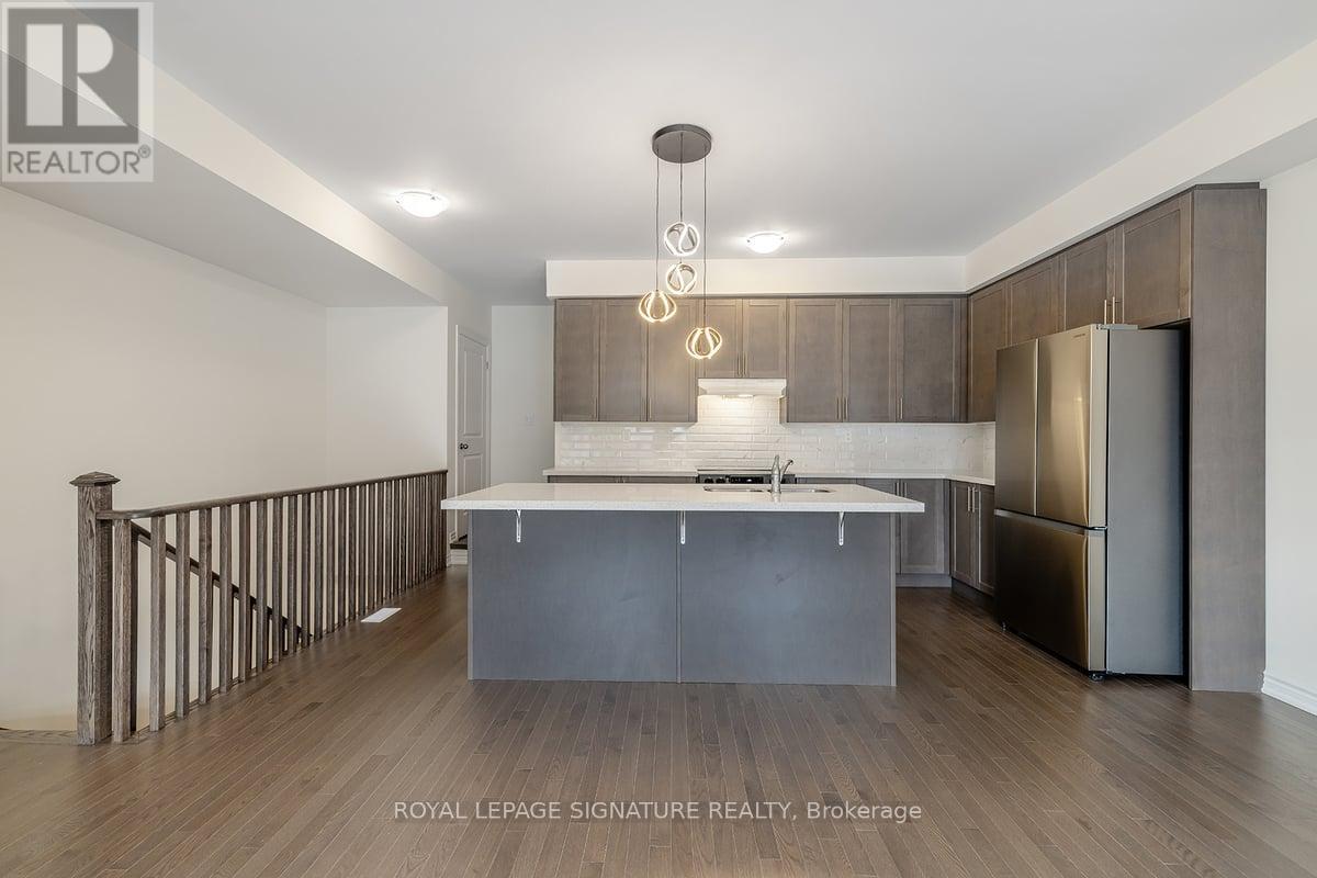 19 Gunton Street, Aurora, Ontario  L4G 4A9 - Photo 6 - N12677956