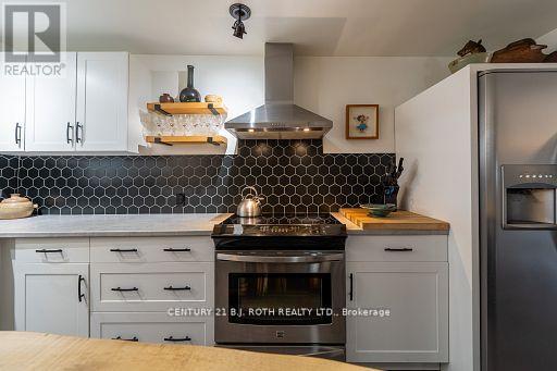 8101 Kings River Road, Ramara, Ontario  L0K 2B0 - Photo 12 - S12677860