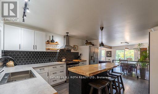 8101 Kings River Road, Ramara, Ontario  L0K 2B0 - Photo 16 - S12677860