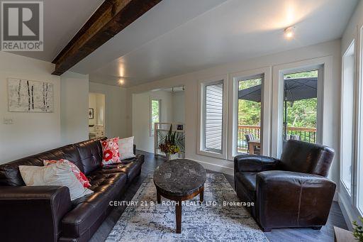 8101 Kings River Road, Ramara, Ontario  L0K 2B0 - Photo 18 - S12677860