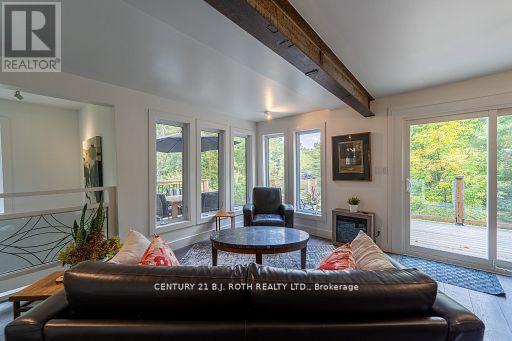 8101 Kings River Road, Ramara, Ontario  L0K 2B0 - Photo 7 - S12677860