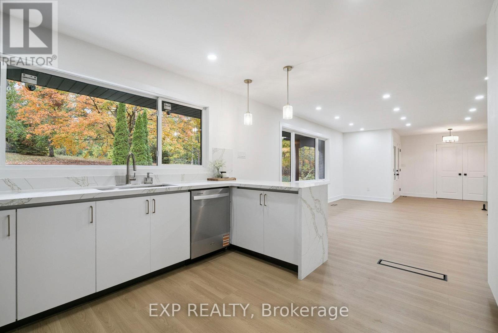 1083 Line 15 N, Oro-Medonte, Ontario  L3V 8J1 - Photo 10 - S12677940