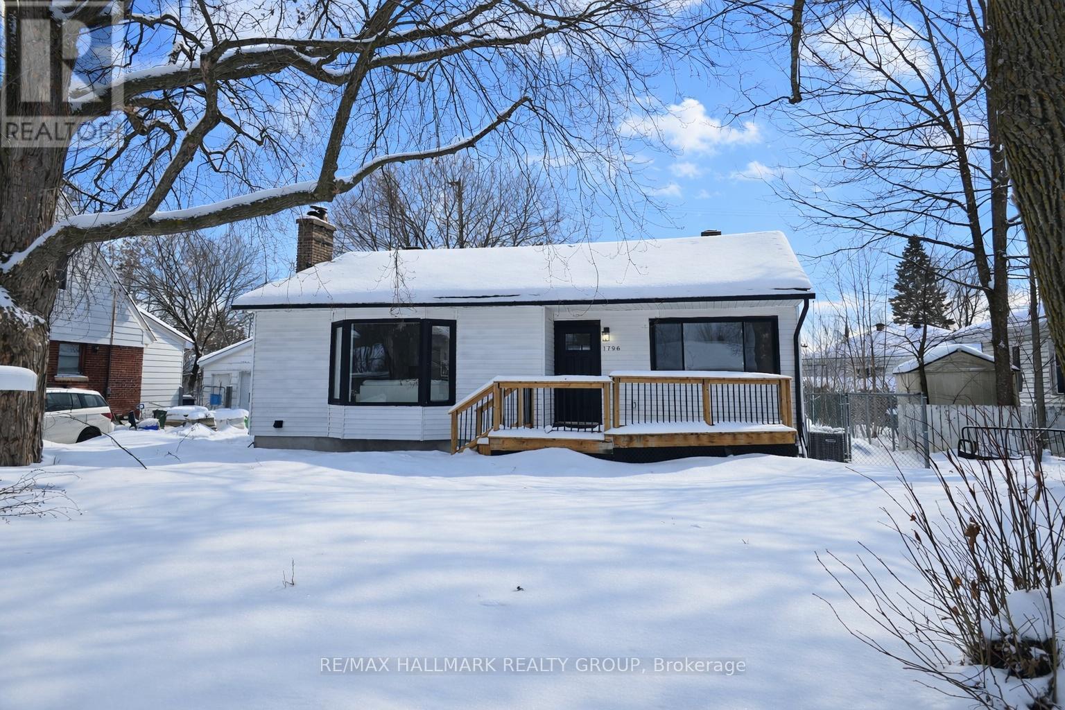 1796 SAUNDERSON DRIVE, Ottawa, Ontario