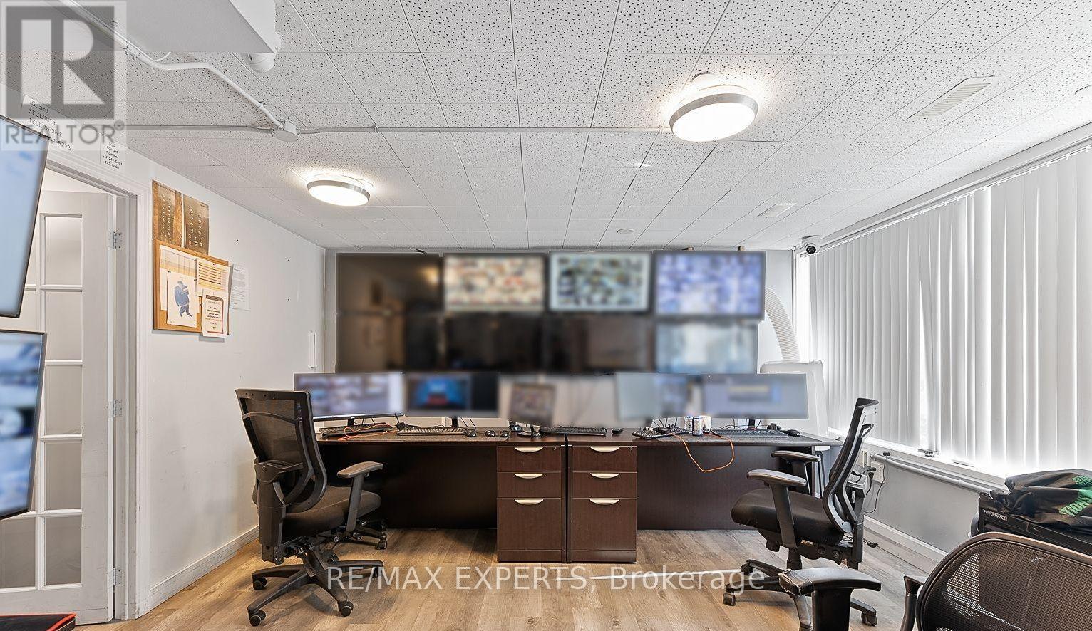 100 - 20 Stavebank Road, Mississauga, Ontario  L5G 2T4 - Photo 13 - W12677882