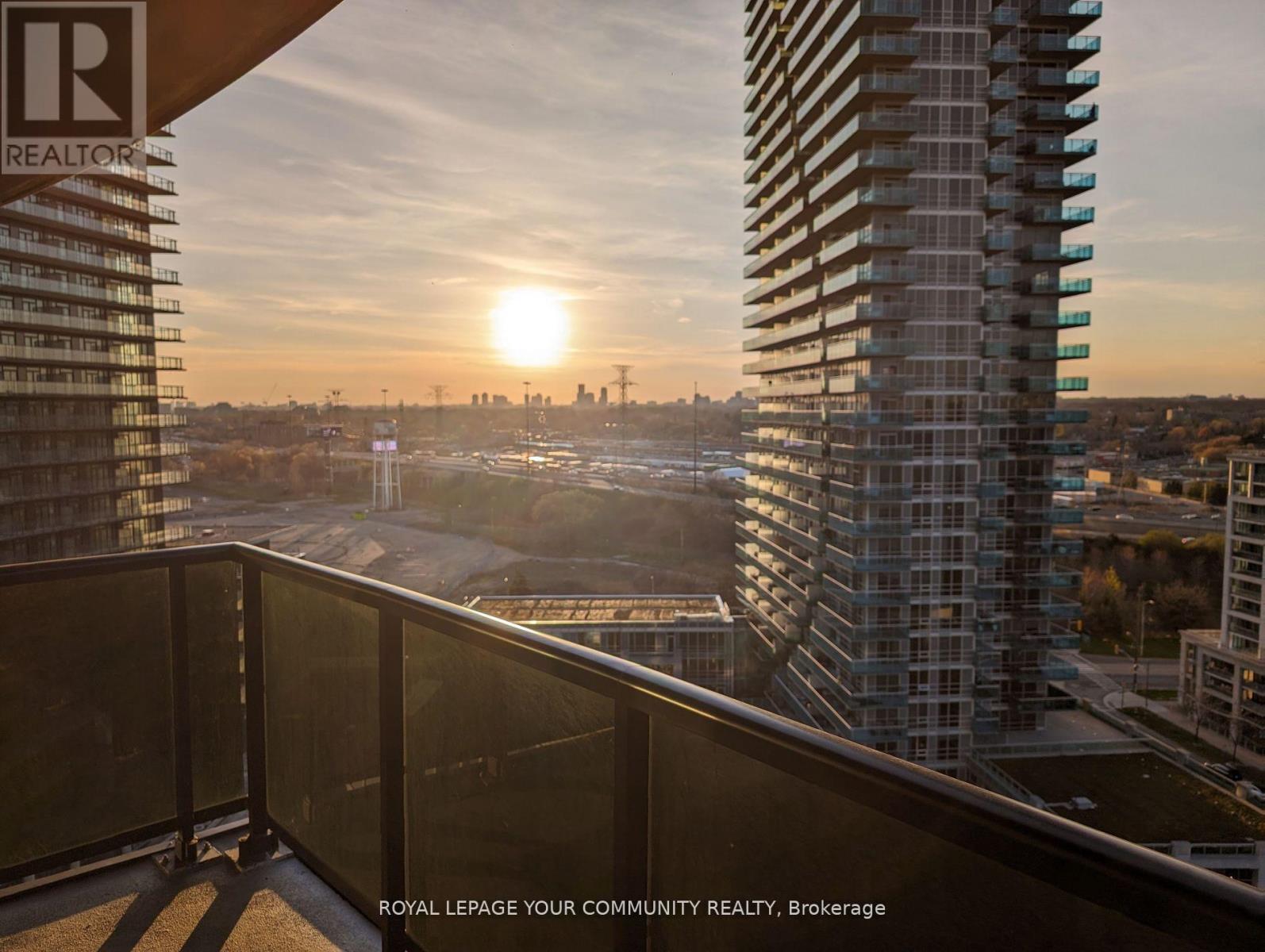 1509 - 80 Marine Parade Drive, Toronto, Ontario  M8V 0A3 - Photo 1 - W12677912