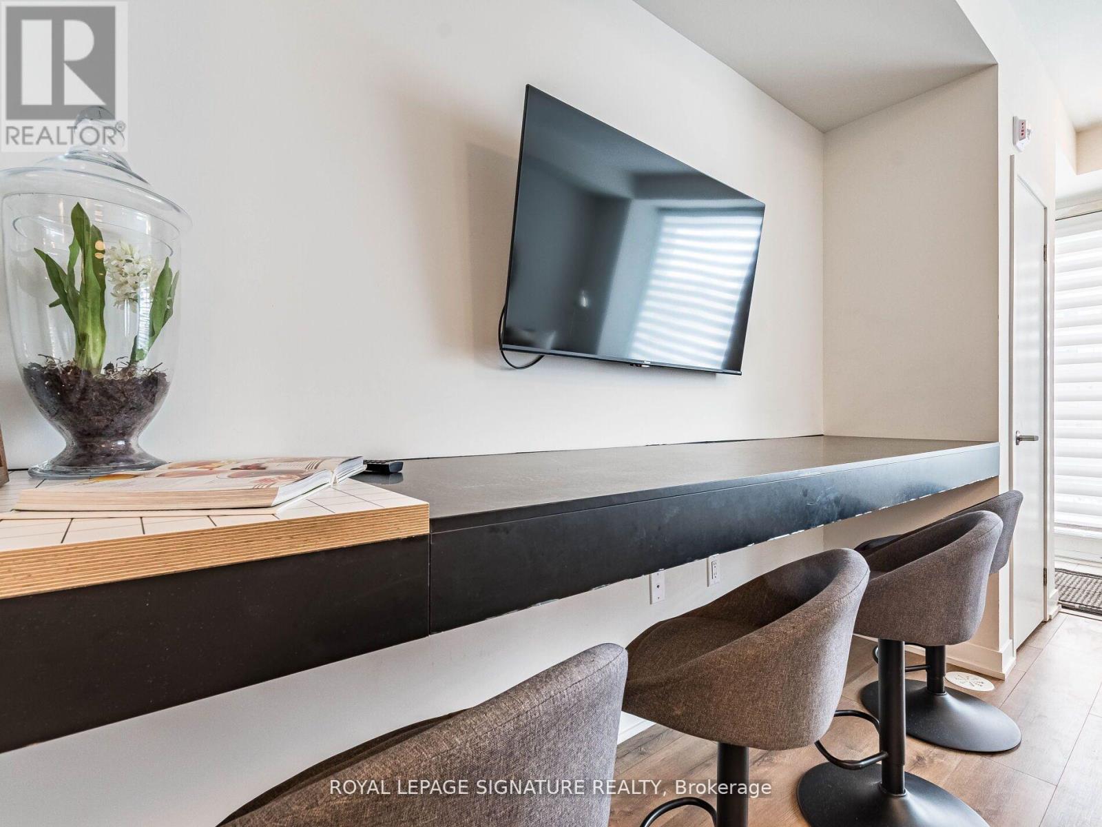 10 - 3425 Ridgeway Drive W, Mississauga, Ontario  L5L 0B9 - Photo 10 - W12677922