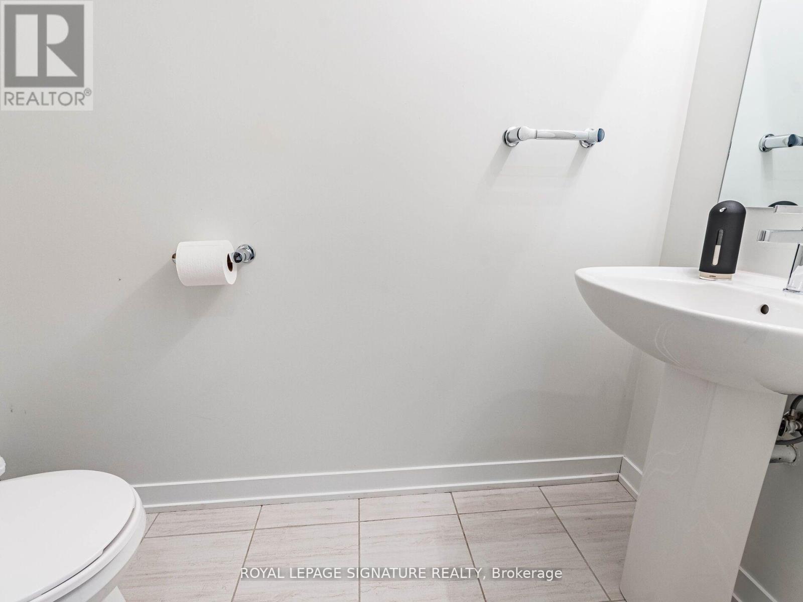 10 - 3425 Ridgeway Drive W, Mississauga, Ontario  L5L 0B9 - Photo 11 - W12677922