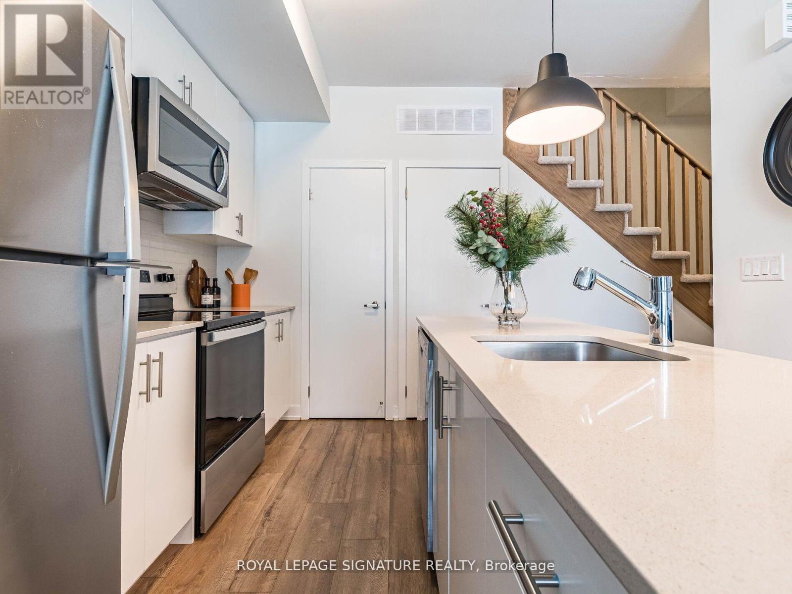 10 - 3425 Ridgeway Drive W, Mississauga, Ontario  L5L 0B9 - Photo 9 - W12677922