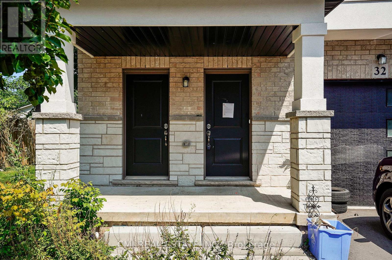 32 Alayche Trail, Welland, Ontario  L3C 0J7 - Photo 3 - X12677828