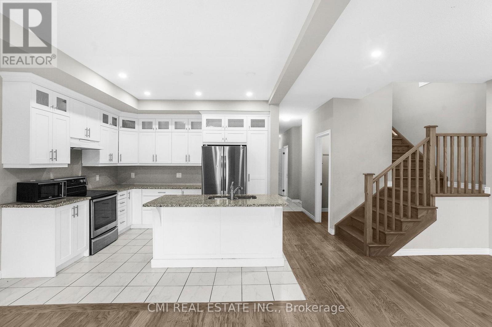 32 Alayche Trail, Welland, Ontario  L3C 0J7 - Photo 9 - X12677828