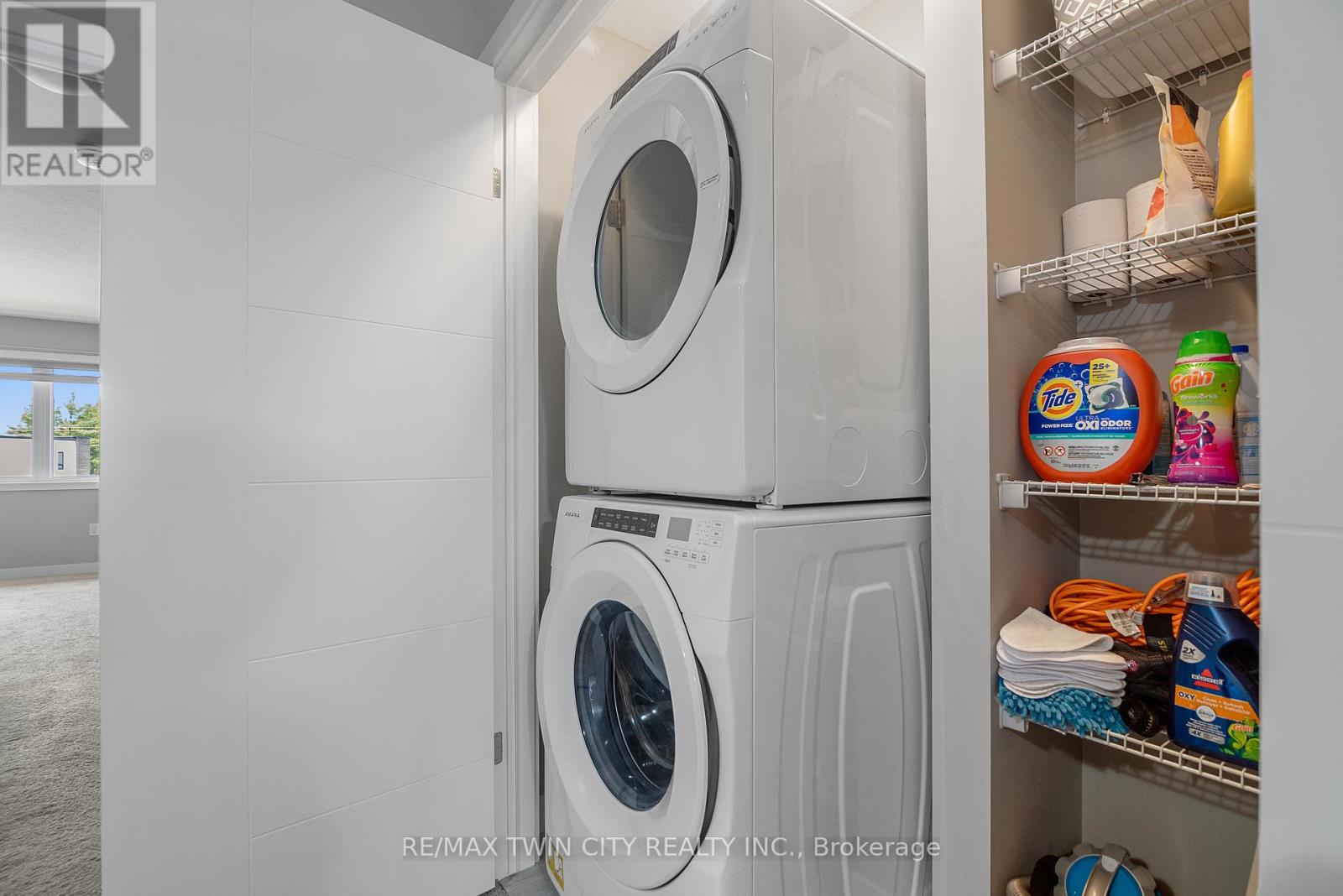 939 Robert Ferrie Drive, Kitchener, Ontario  N2R 1P2 - Photo 30 - X12677930