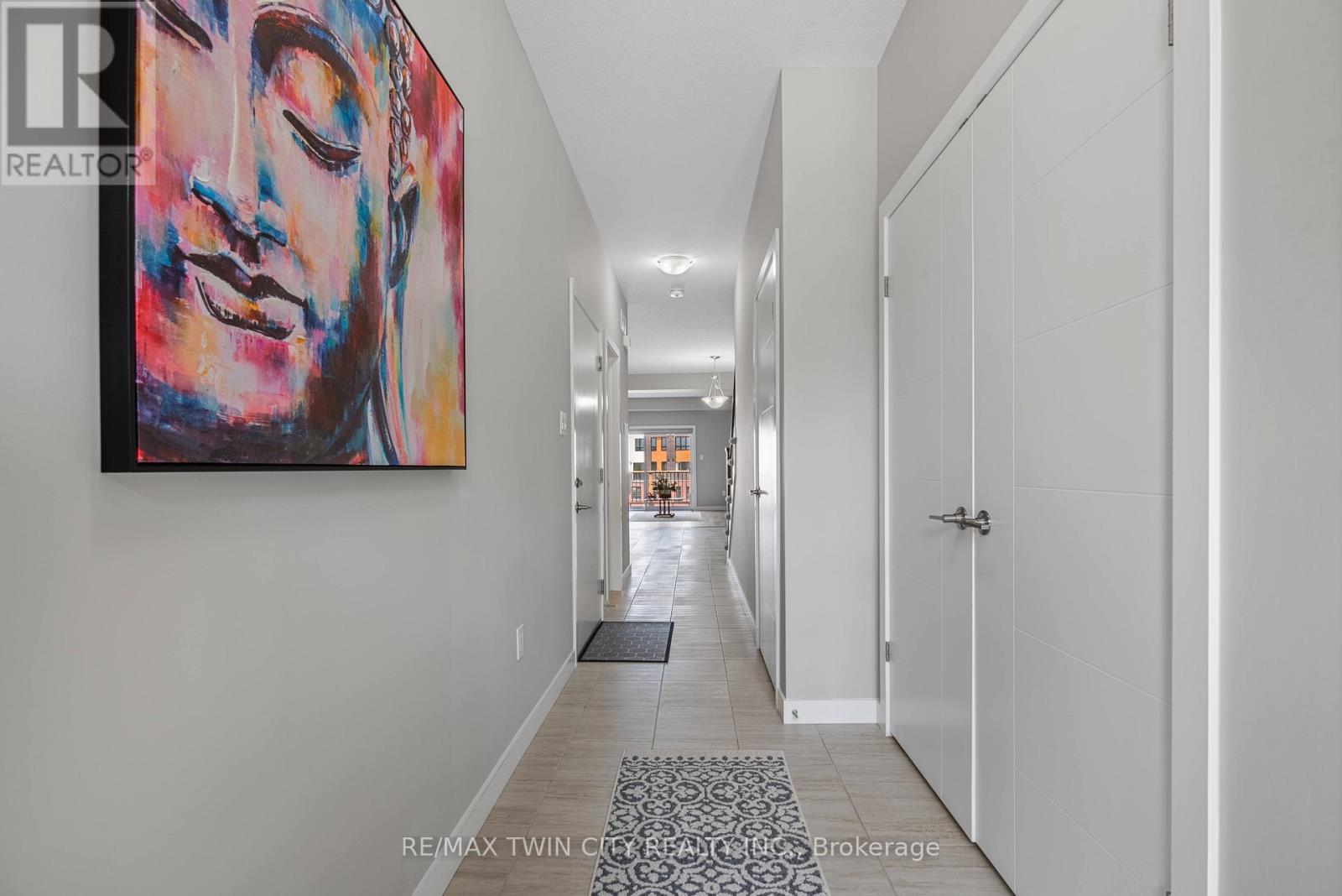 939 Robert Ferrie Drive, Kitchener, Ontario  N2R 1P2 - Photo 8 - X12677930