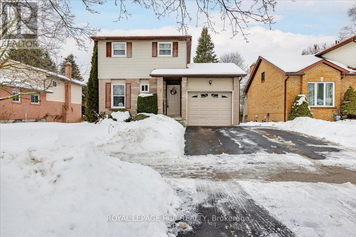 86 Princess Street, East Gwillimbury, Ontario  L0G 1M0 - Photo 2 - N12575072