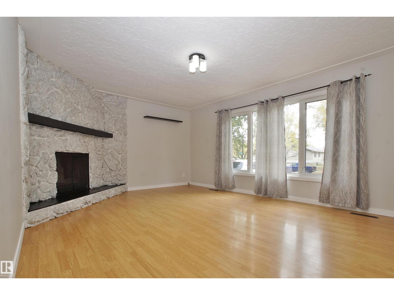 12415 80 St Nw, Edmonton, Alberta  T5B 2P8 - Photo 6 - E4461135