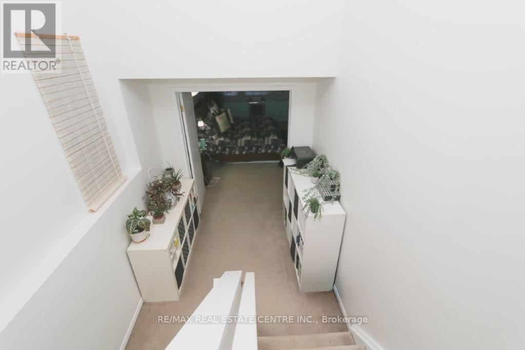 15 Gees Way, Cambridge, Ontario  N3C 4M5 - Photo 12 - X12678014