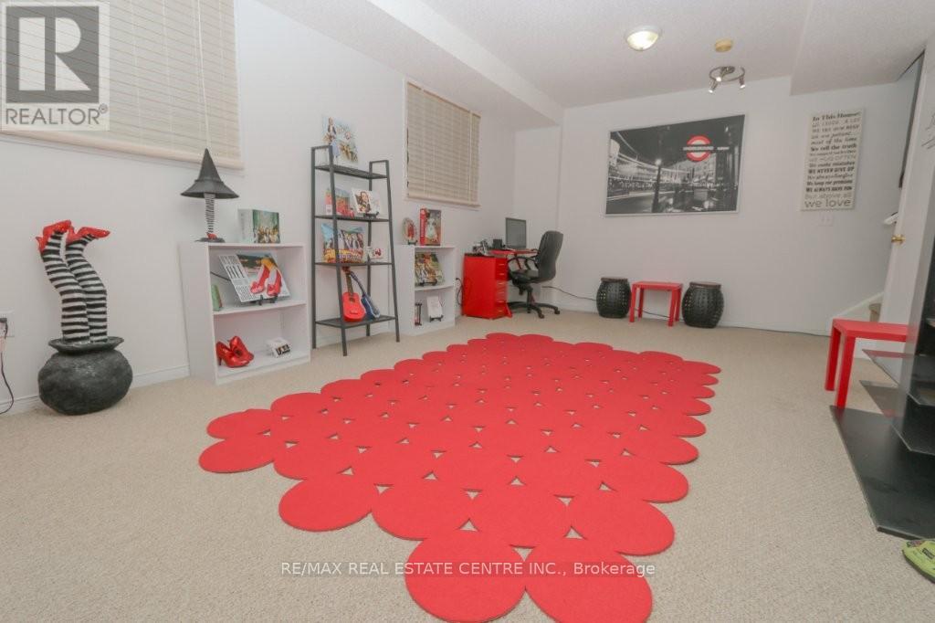 15 Gees Way, Cambridge, Ontario  N3C 4M5 - Photo 22 - X12678014