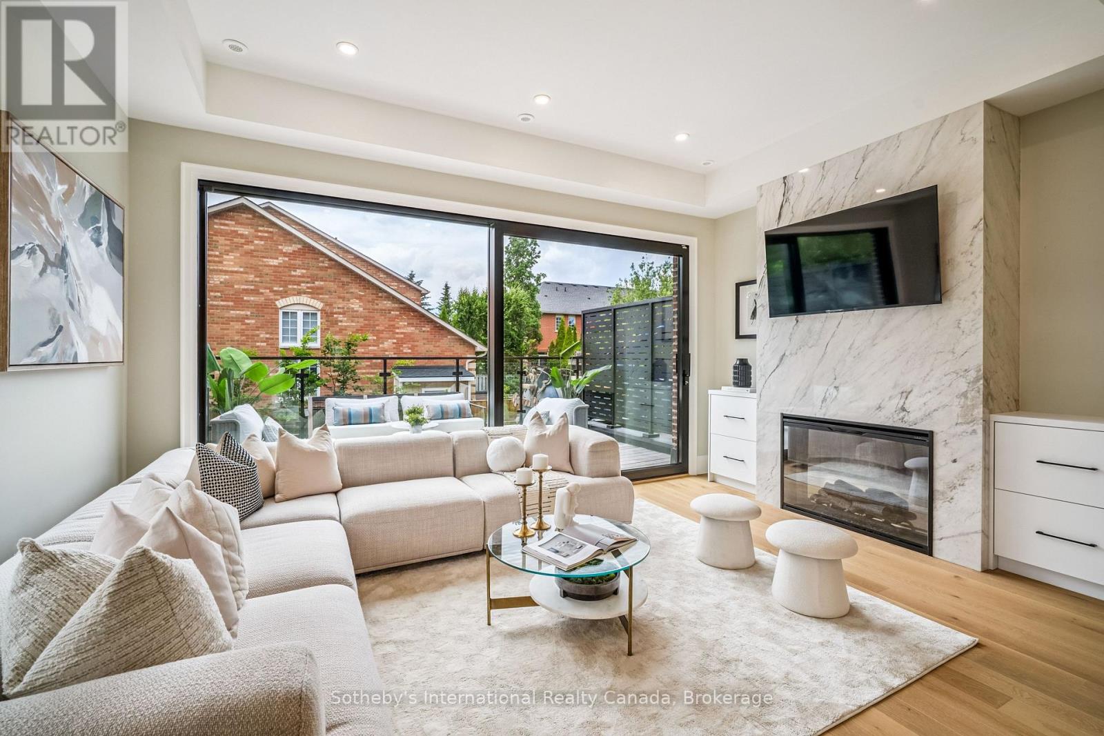 249 Rebecca Street, Oakville, Ontario  L6K 2W4 - Photo 16 - W12678100