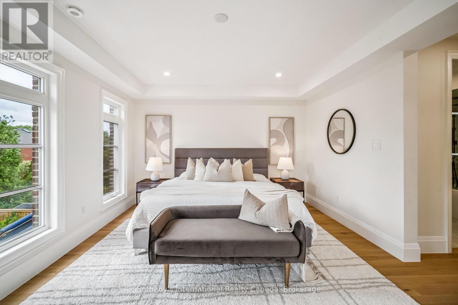 249 Rebecca Street, Oakville, Ontario  L6K 2W4 - Photo 21 - W12678100