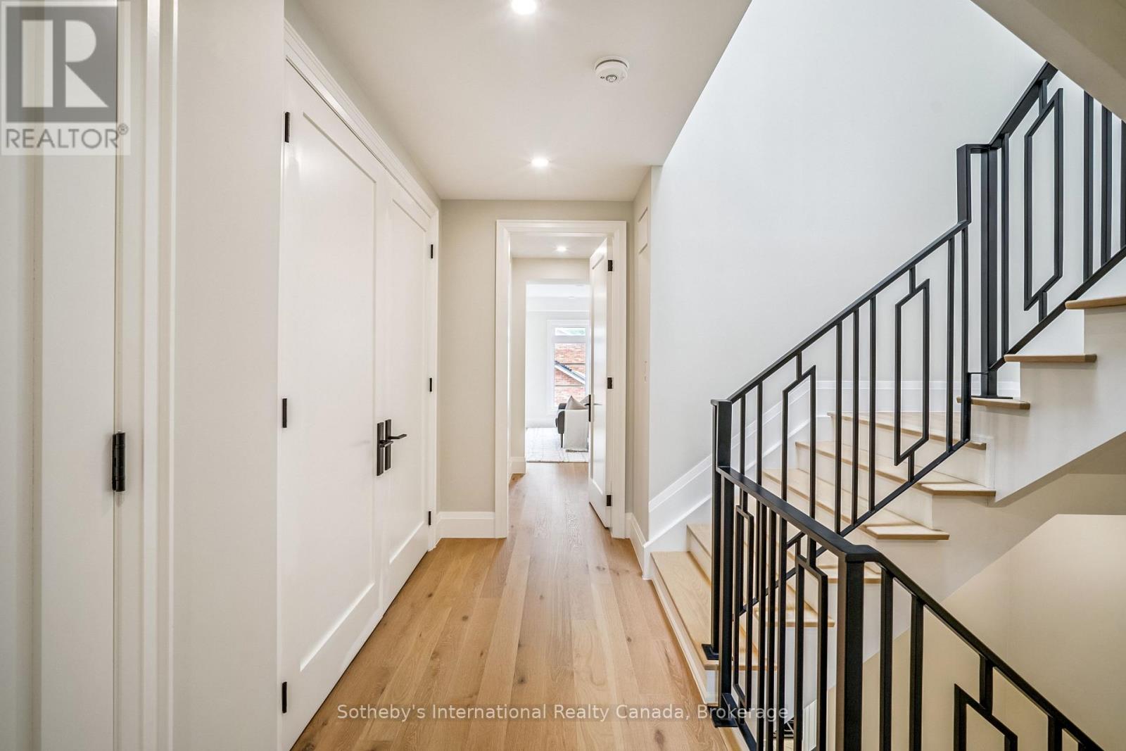 249 Rebecca Street, Oakville, Ontario  L6K 2W4 - Photo 28 - W12678100