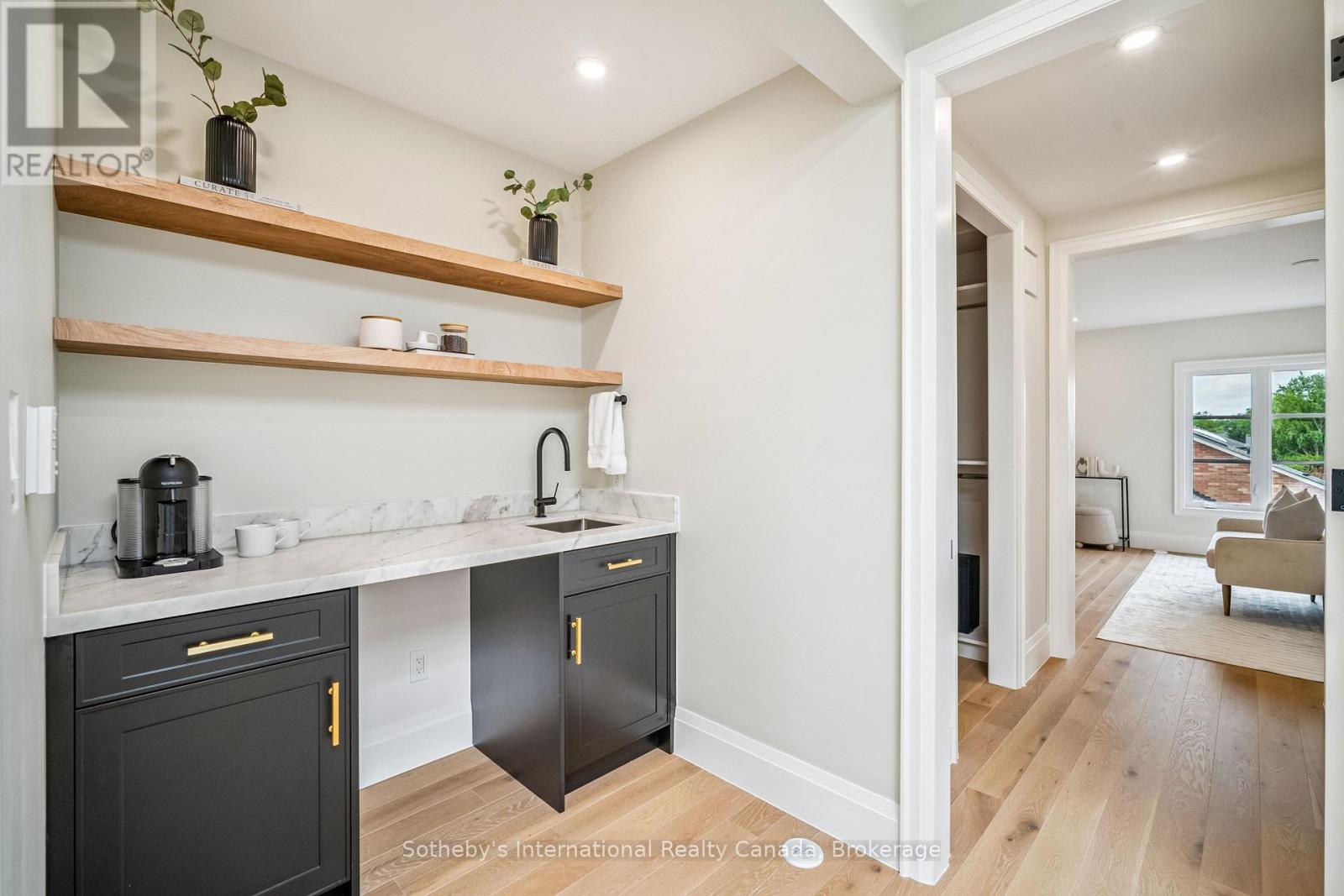 249 Rebecca Street, Oakville, Ontario  L6K 2W4 - Photo 35 - W12678100