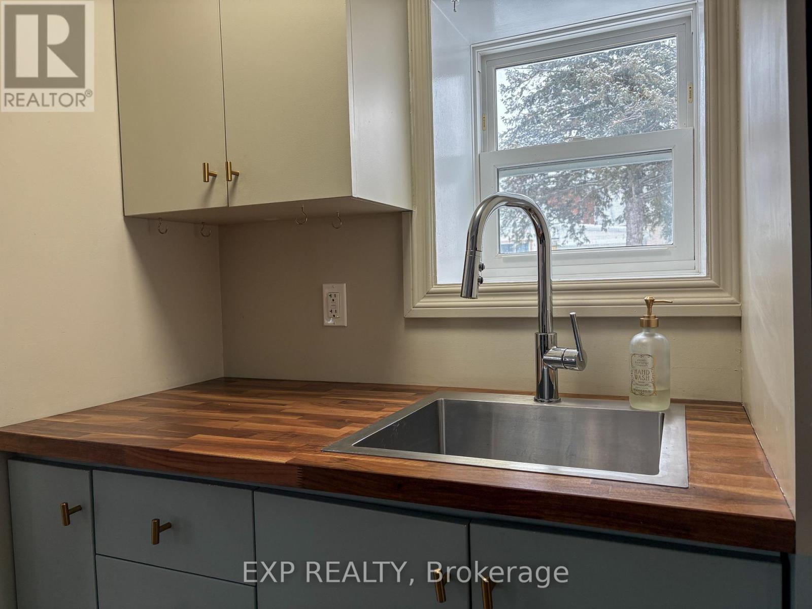 138 Blake Street, Renfrew, Ontario  K7V 2L2 - Photo 9 - X12678180