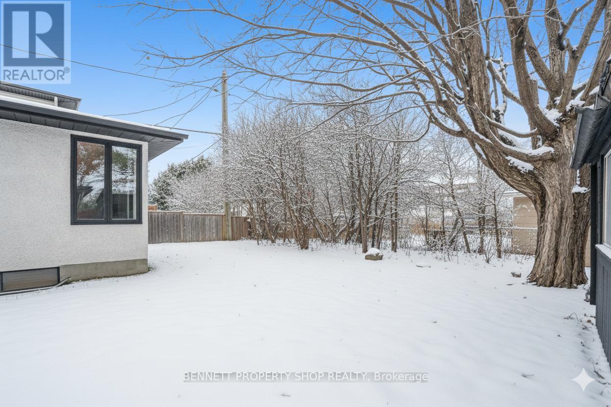 1327 Avenue S Avenue, Ottawa, Ontario  K1G 0C4 - Photo 15 - X12678130