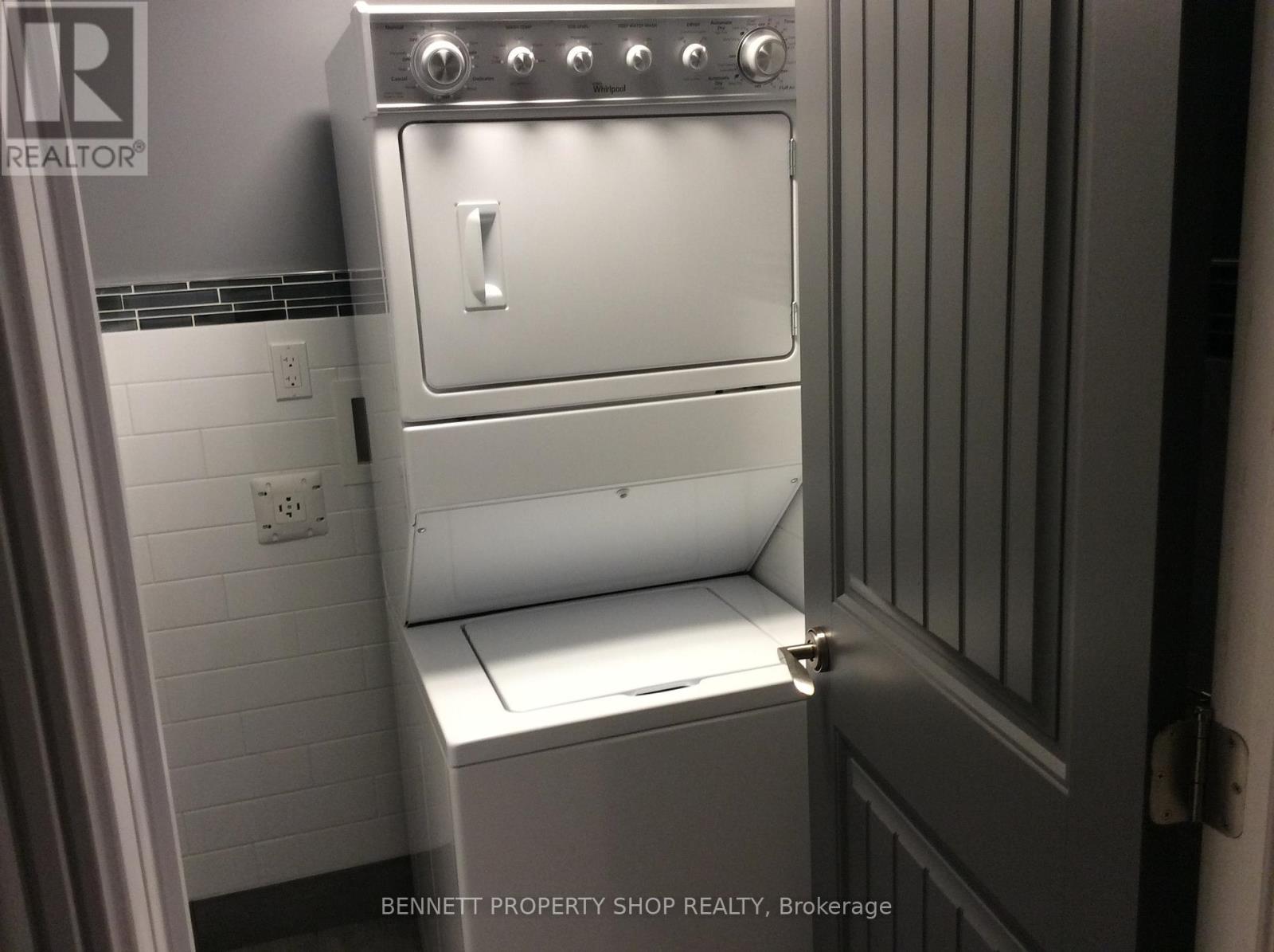 Getaway - 579 Peneshula Road, Lanark Highlands, Ontario  K0A 3L0 - Photo 10 - X12678168