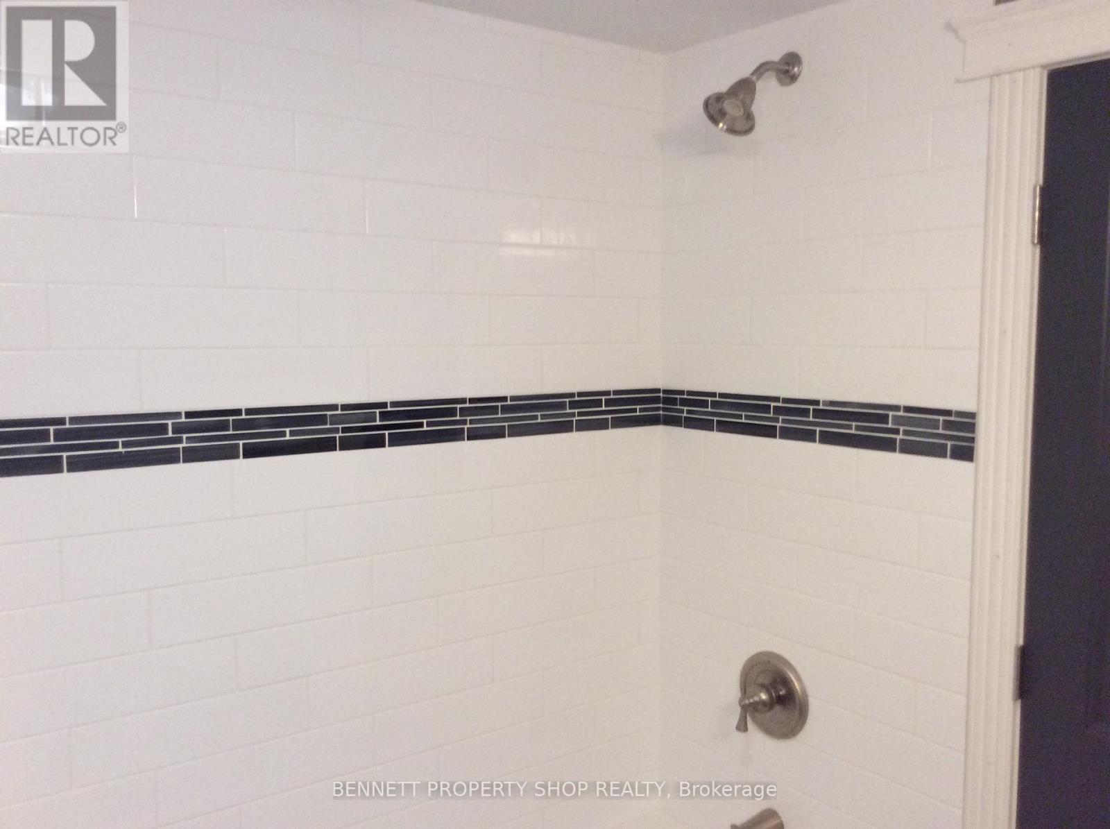 Getaway - 579 Peneshula Road, Lanark Highlands, Ontario  K0A 3L0 - Photo 8 - X12678168