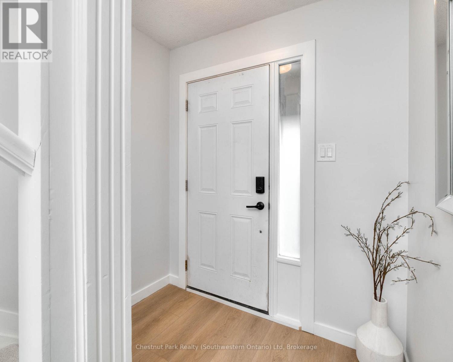 8 - 100 Inkerman Street, Guelph/eramosa, Ontario N0B 2K0 - Photo 2 - X12678106