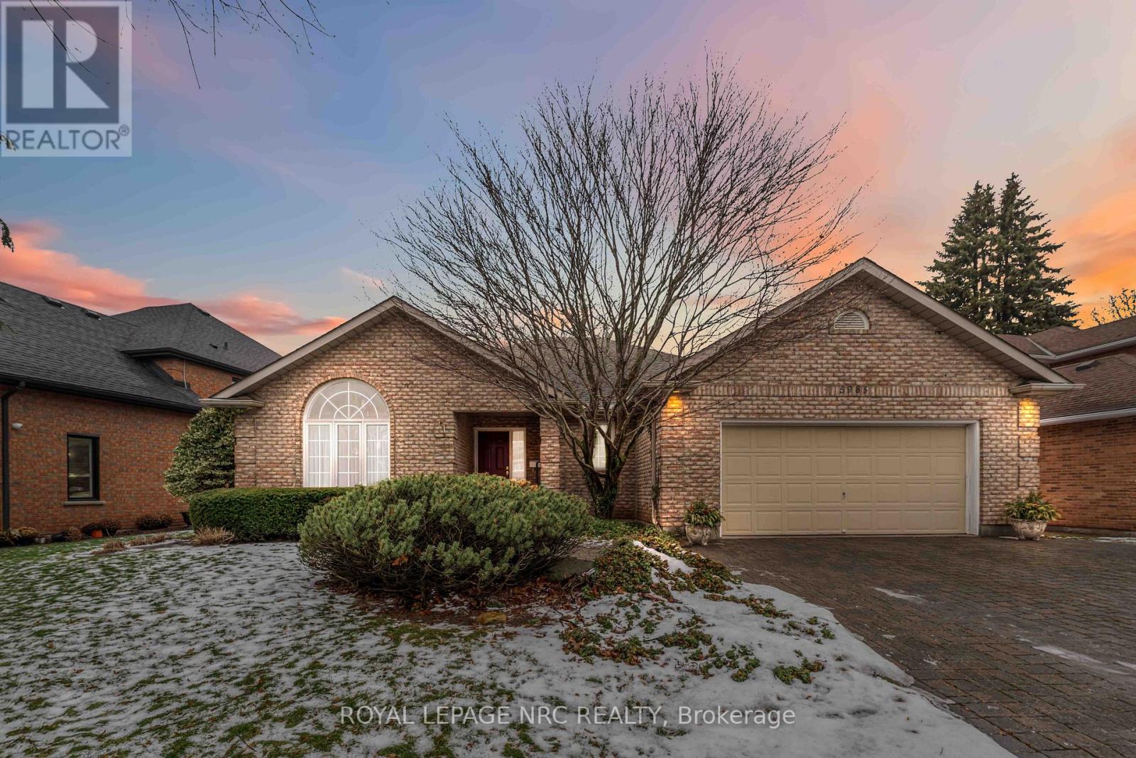 5985 Mountaingate Drive, Niagara Falls, Ontario  L2J 4H9 - Photo 2 - X12678028