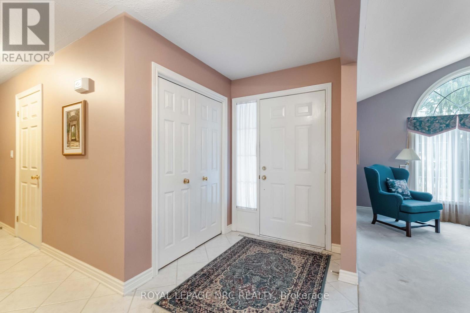 5985 Mountaingate Drive, Niagara Falls, Ontario  L2J 4H9 - Photo 5 - X12678028