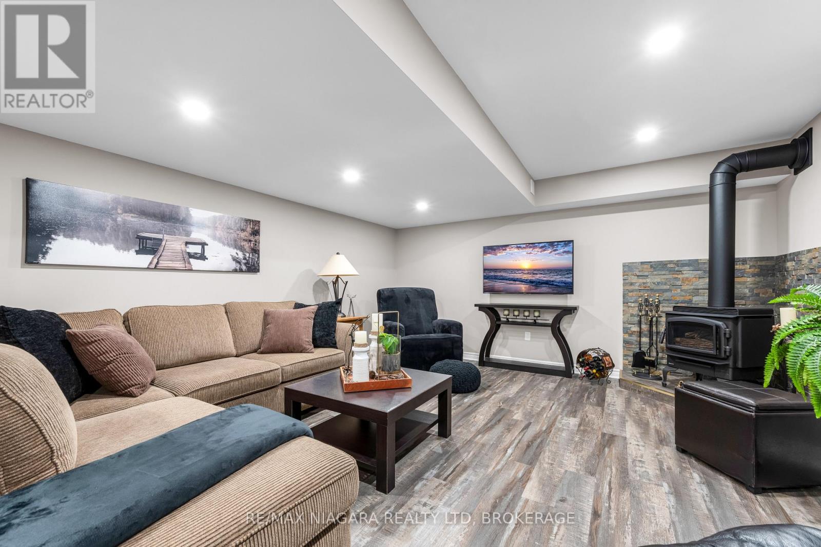 30 Ball Avenue E, St. Catharines, Ontario  L2T 1B5 - Photo 28 - X12678086