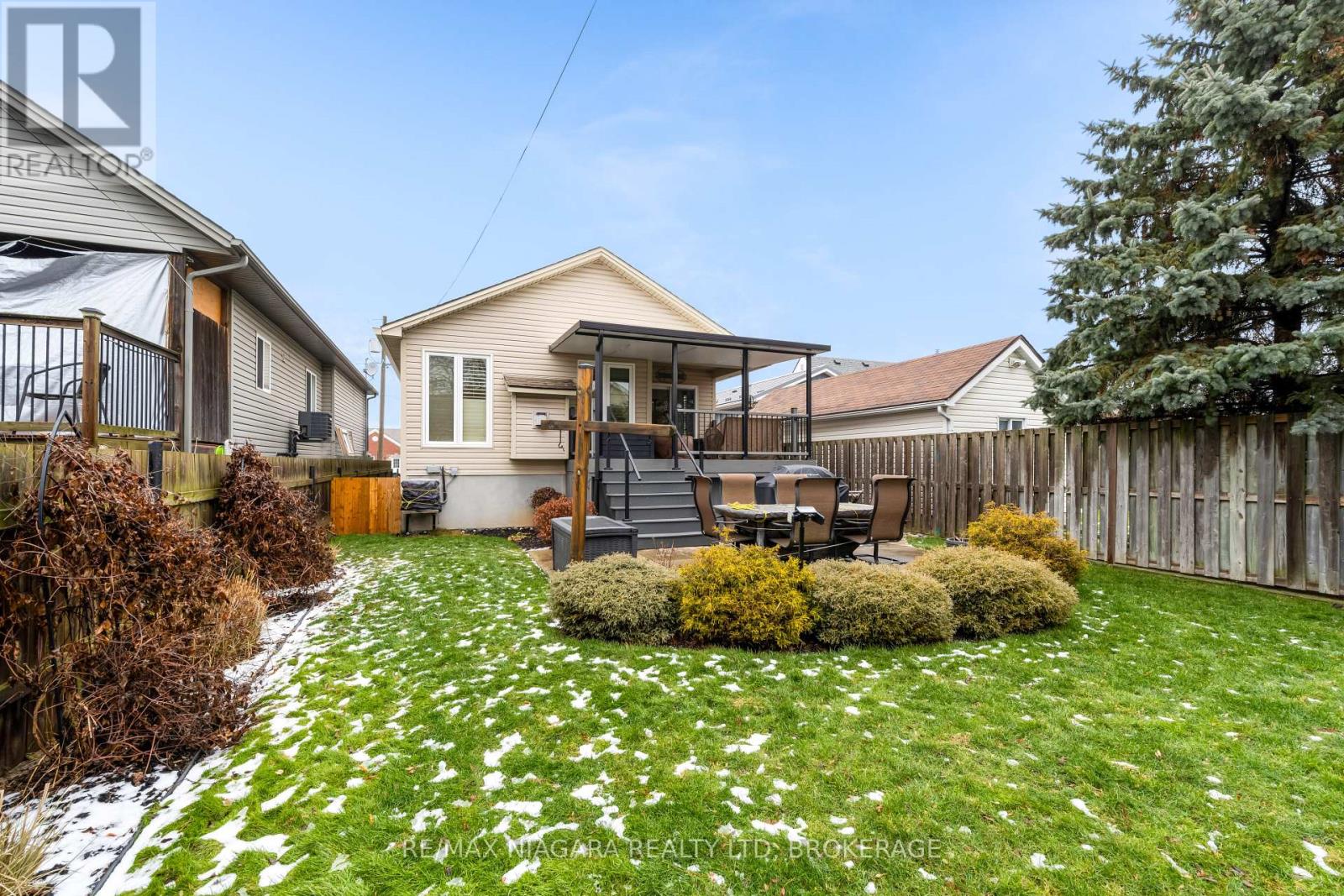 30 Ball Avenue E, St. Catharines, Ontario  L2T 1B5 - Photo 35 - X12678086