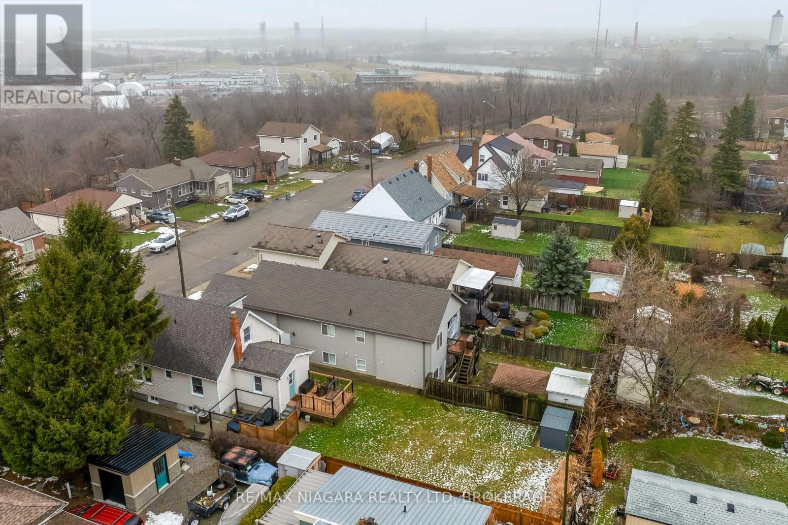 30 Ball Avenue E, St. Catharines, Ontario  L2T 1B5 - Photo 42 - X12678086