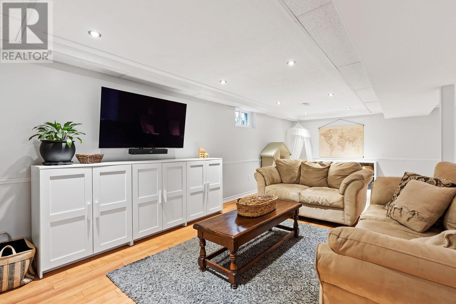 60 Brunswick Street, St. Catharines, Ontario  L2S 3A2 - Photo 27 - X12678186