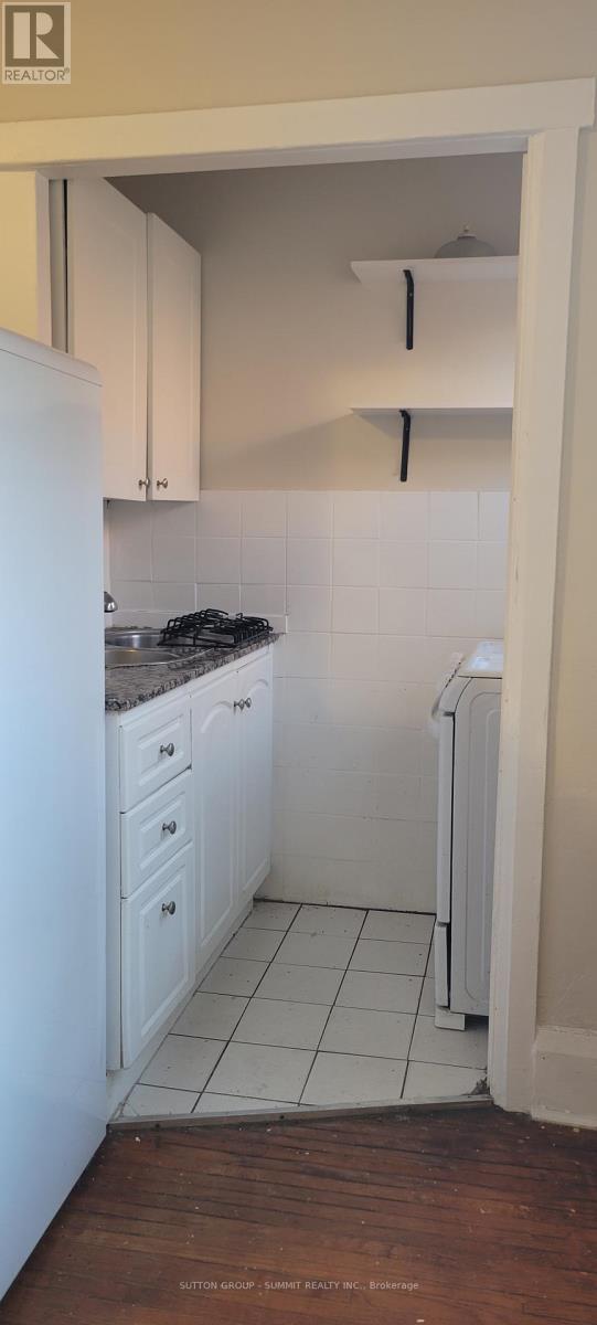 404 - 98 Vaughan Road, Toronto, Ontario  M6C 2M1 - Photo 5 - C12636716