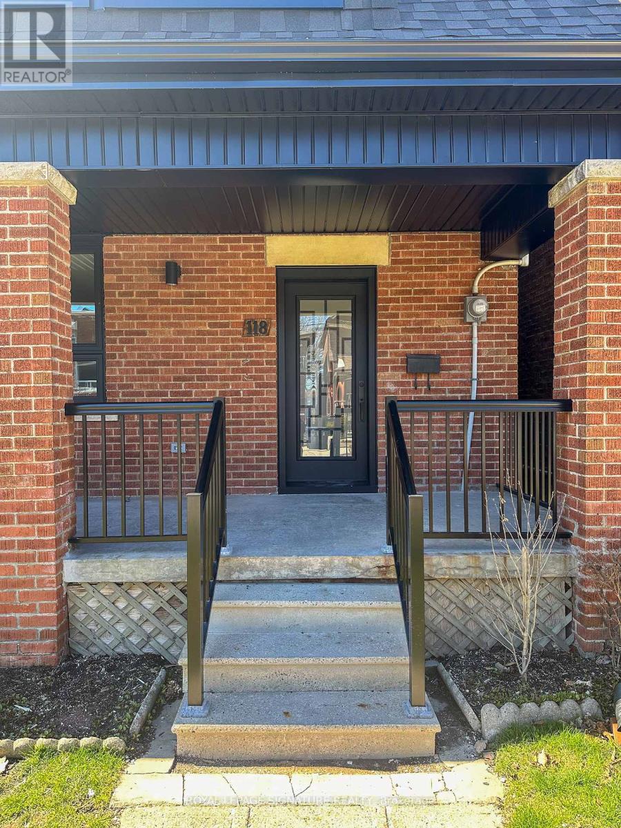 Upper - 118 Greenlaw Avenue, Toronto, Ontario  M6H 3V5 - Photo 2 - W12677192