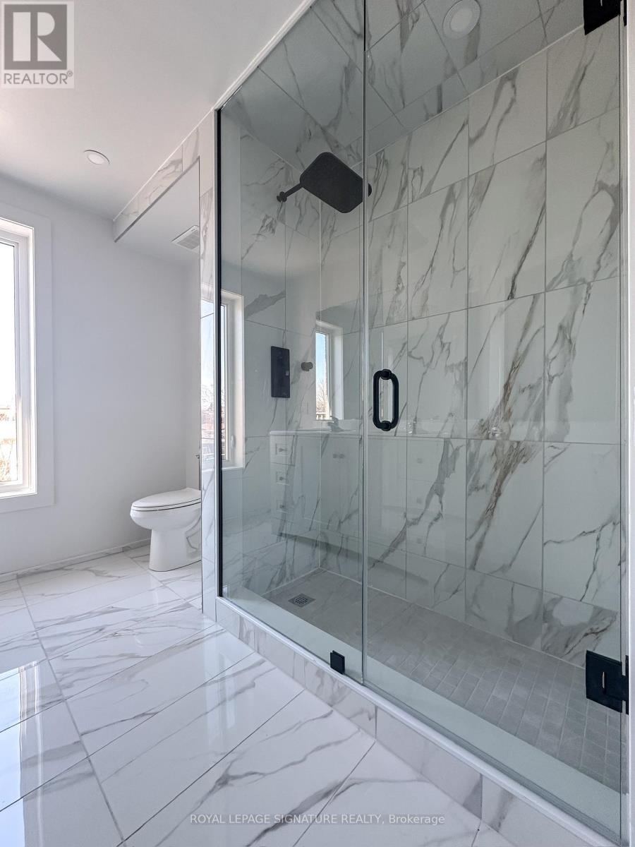 Upper - 118 Greenlaw Avenue, Toronto, Ontario  M6H 3V5 - Photo 8 - W12677192