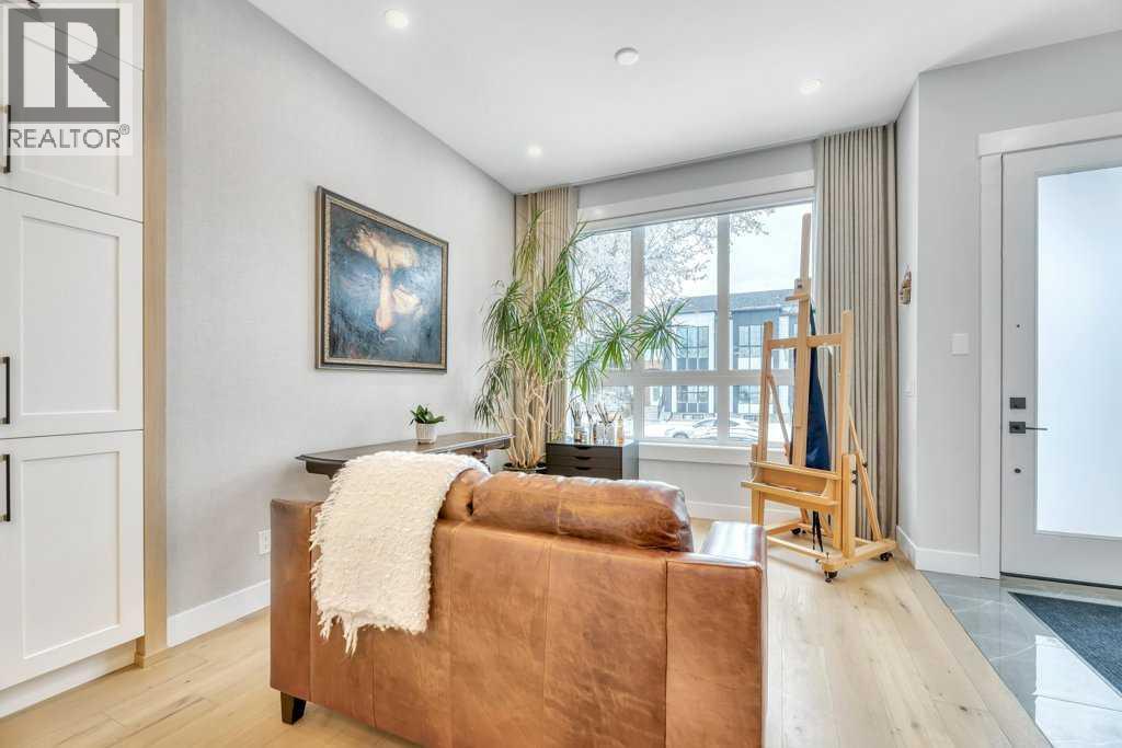 2427 27 Street Sw, Calgary, Alberta  T3E 2G2 - Photo 6 - A2277529