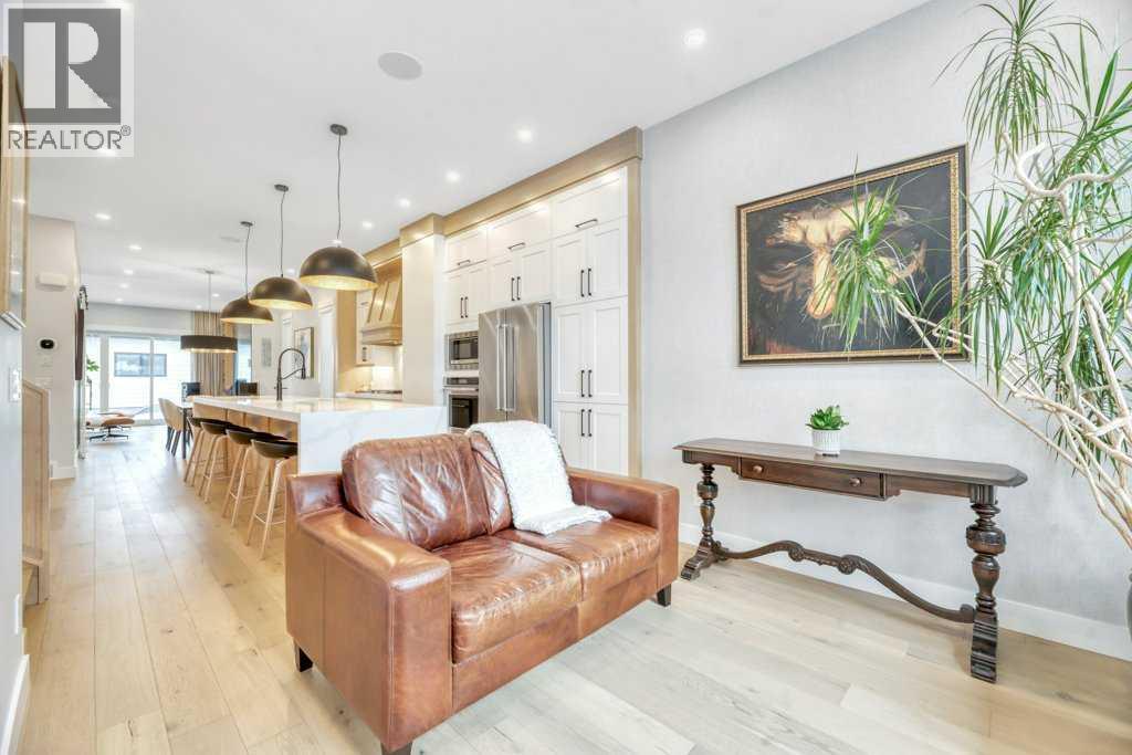 2427 27 Street Sw, Calgary, Alberta  T3E 2G2 - Photo 7 - A2277529