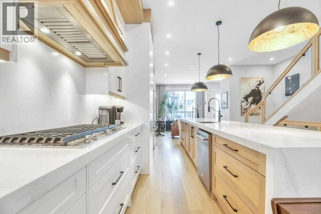 2427 27 Street Sw, Calgary, Alberta  T3E 2G2 - Photo 9 - A2277529