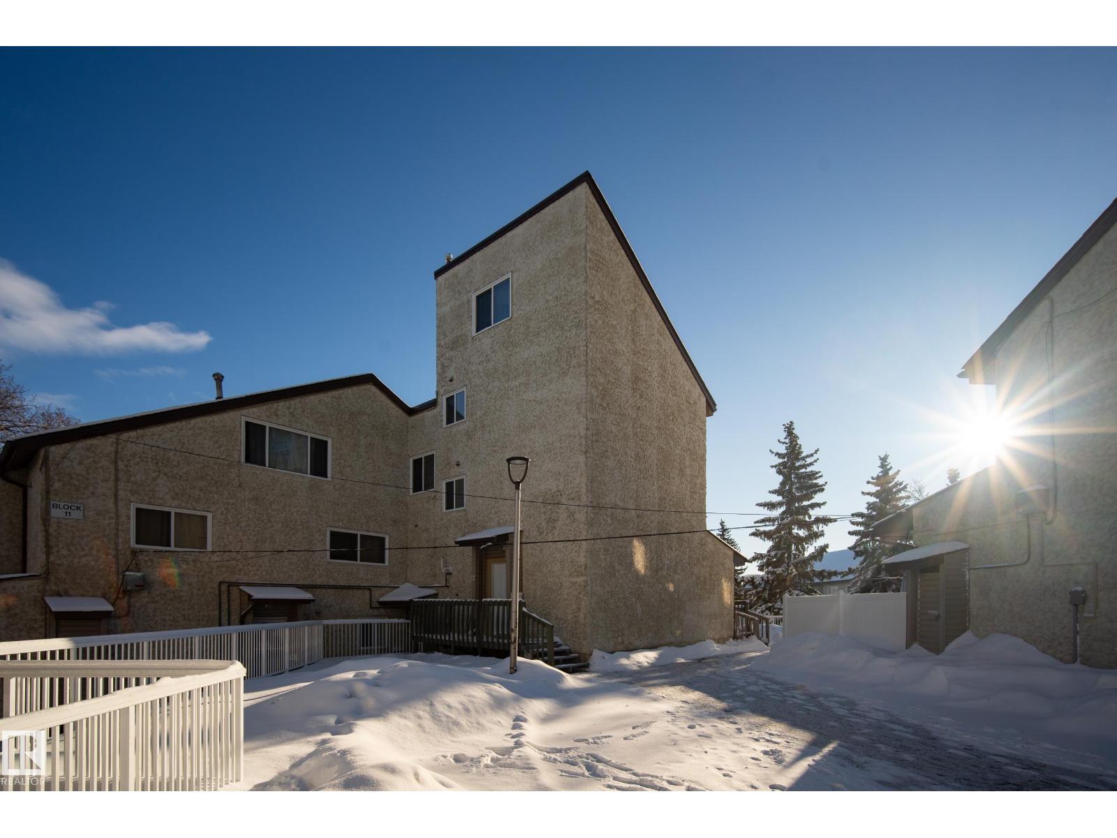 11a Meadowlark Vg Nw, Edmonton, Alberta  T4R 5X3 - Photo 40 - E4469439