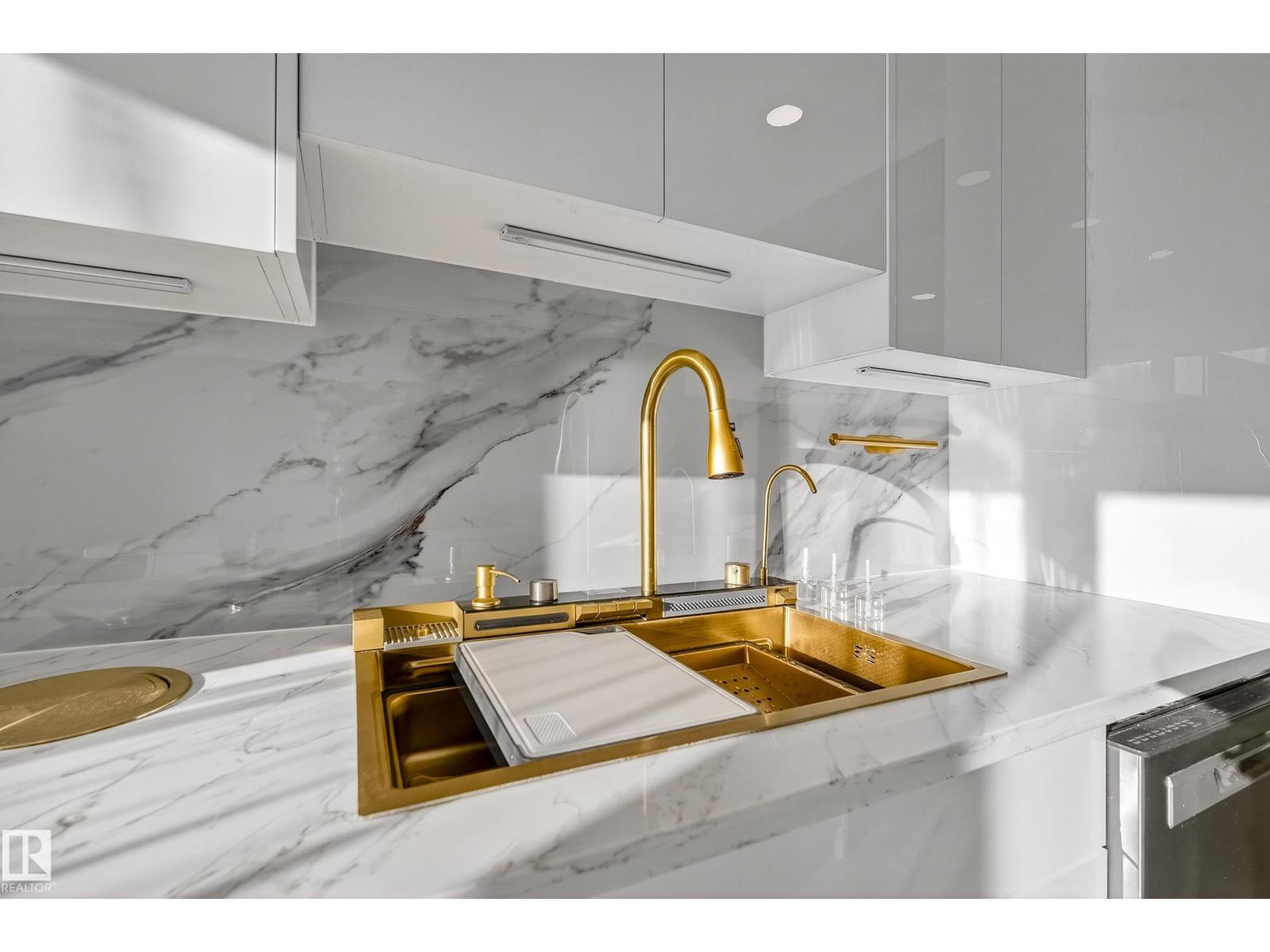 11a Meadowlark Vg Nw, Edmonton, Alberta  T4R 5X3 - Photo 8 - E4469439