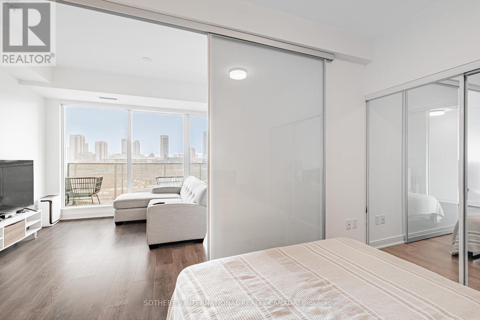 1018 - 60 Tannery Road, Toronto, Ontario  M5A 0S8 - Photo 16 - C12678072