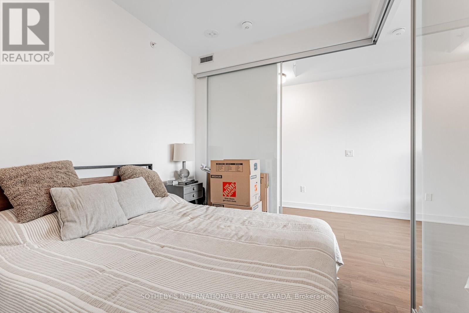 1018 - 60 Tannery Road, Toronto, Ontario  M5A 0S8 - Photo 17 - C12678072