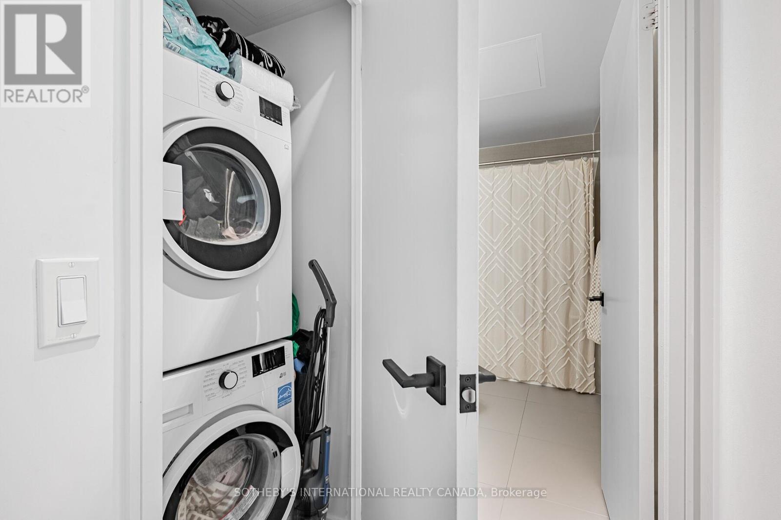 1018 - 60 Tannery Road, Toronto, Ontario  M5A 0S8 - Photo 20 - C12678072