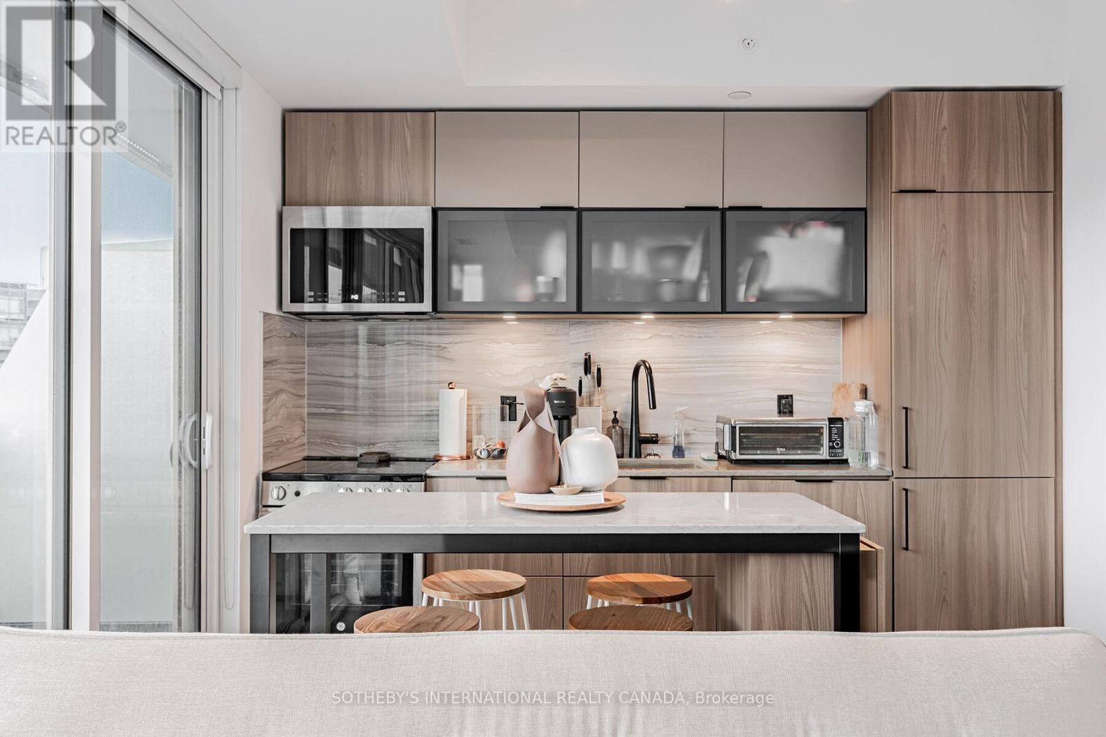 1018 - 60 Tannery Road, Toronto, Ontario  M5A 0S8 - Photo 9 - C12678072