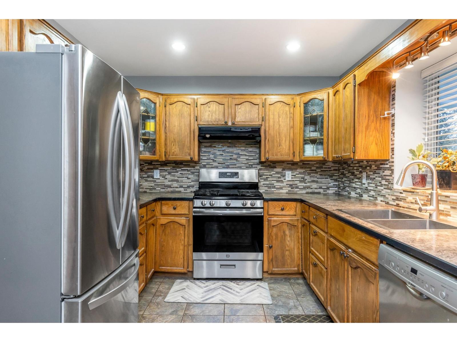 2989 Creekside Drive, Abbotsford, British Columbia  V2T 5K3 - Photo 10 - R3077563