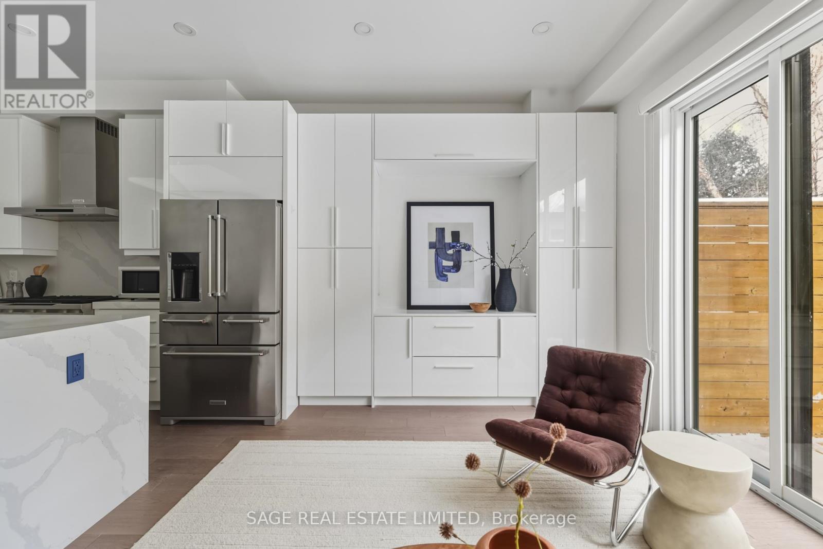 99a Memorial Park Avenue, Toronto, Ontario  M4J 2K1 - Photo 12 - E12678008