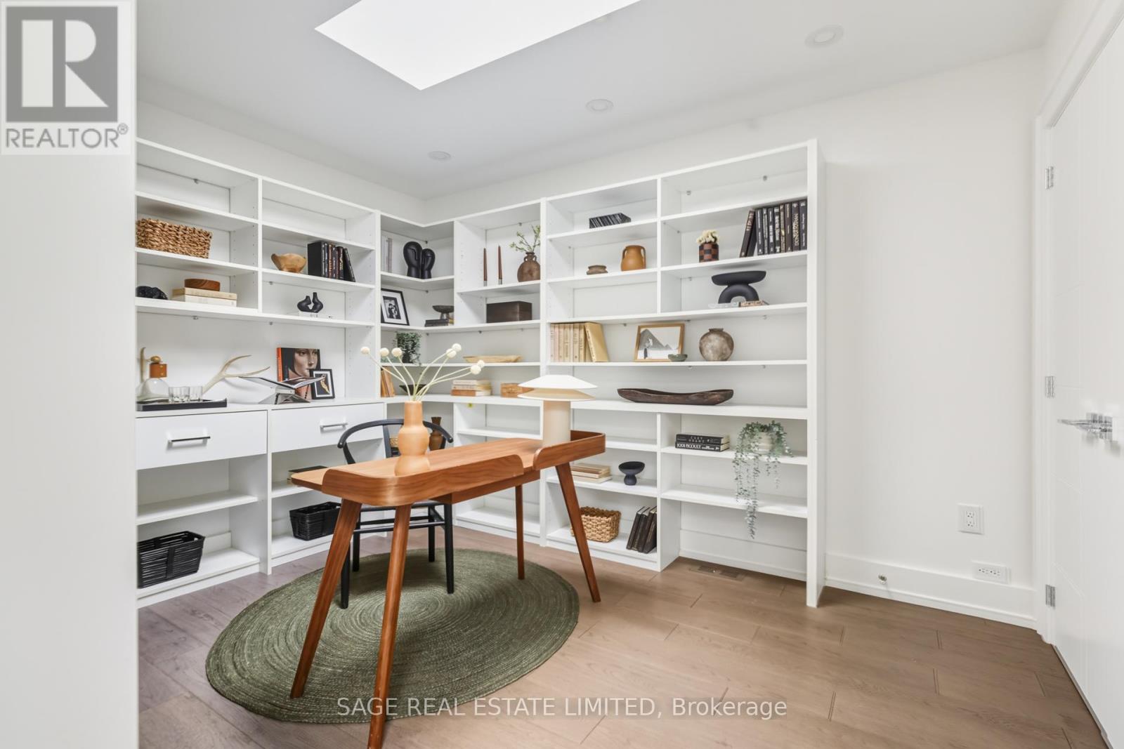 99a Memorial Park Avenue, Toronto, Ontario  M4J 2K1 - Photo 14 - E12678008